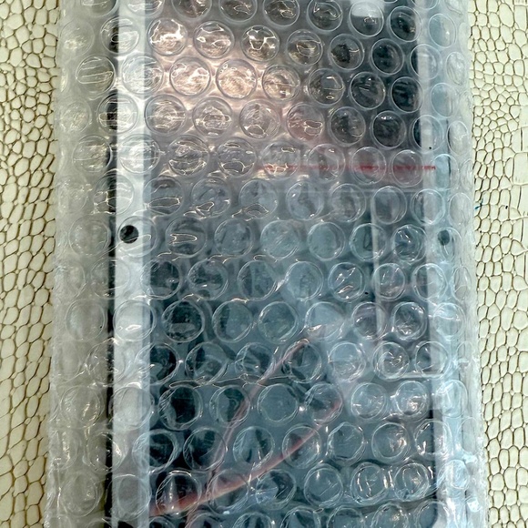 NEW SILVER SUPER HI-QUALITY EXTREME LIMITED EDITION I PHONE 16 PRO MAX COVER - Picture 15 of 16